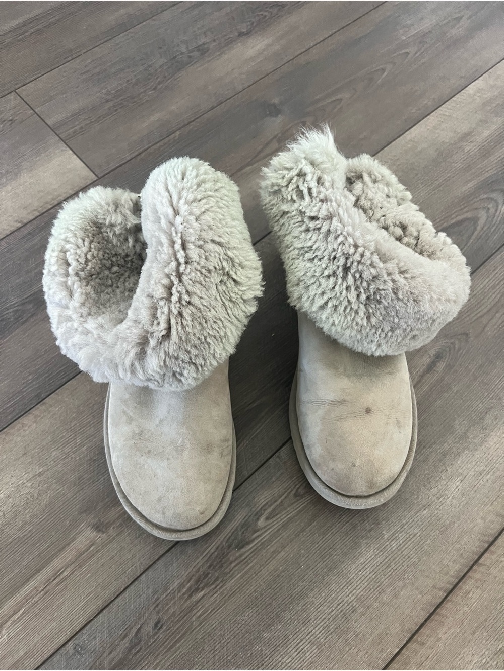 UGG Mini Boots with Chain and Star Charms